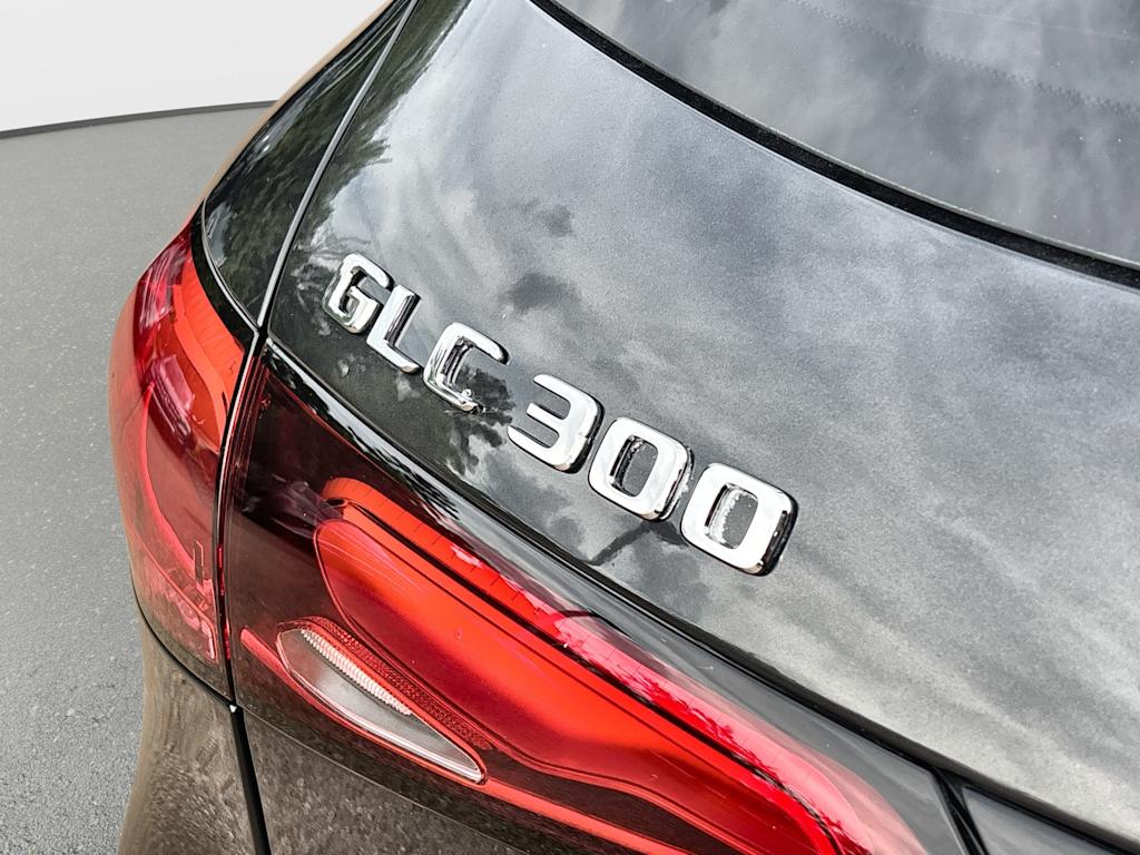 Thumbnail: 2026 Mercedes-Benz GLC - 7