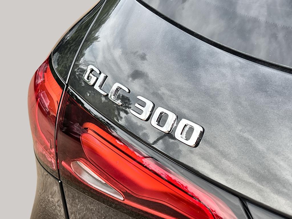Thumbnail: 2026 Mercedes-Benz GLC - 7