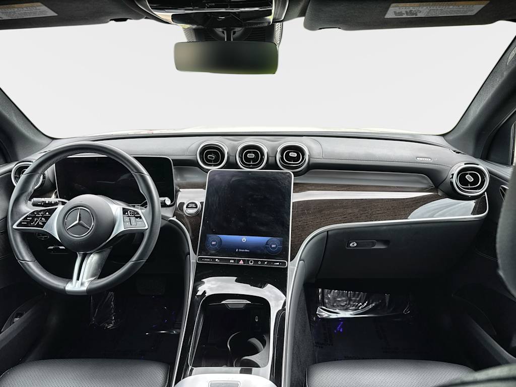 Thumbnail: 2024 Mercedes-Benz GLC - 2