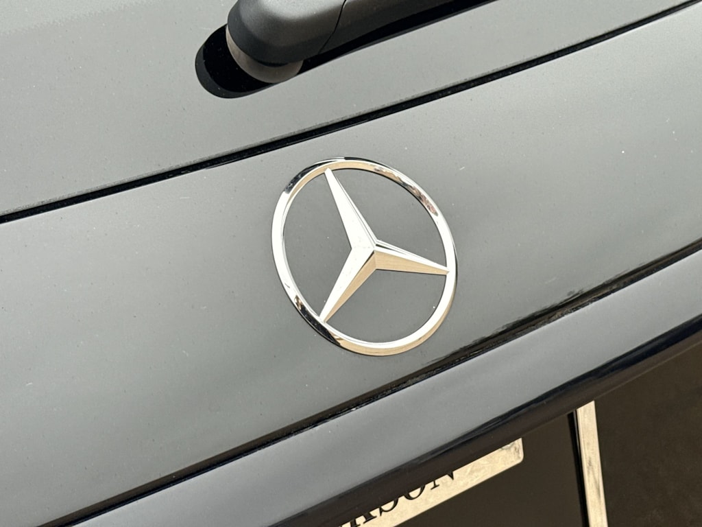 Thumbnail: 2026 Mercedes-Benz GLC - 7