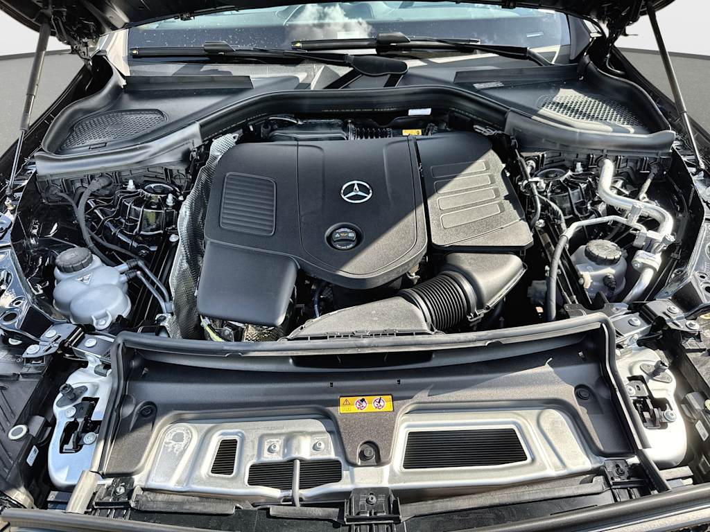 Thumbnail: 2026 Mercedes-Benz GLC - 8