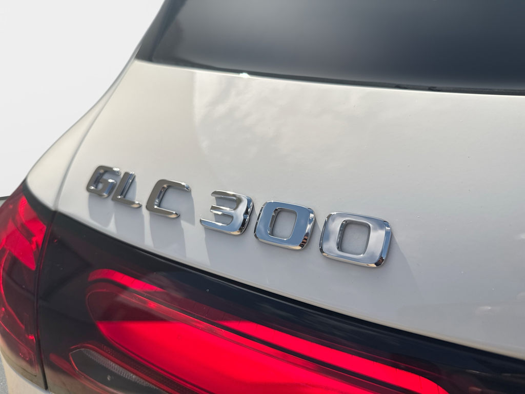 Thumbnail: 2026 Mercedes-Benz GLC - 7