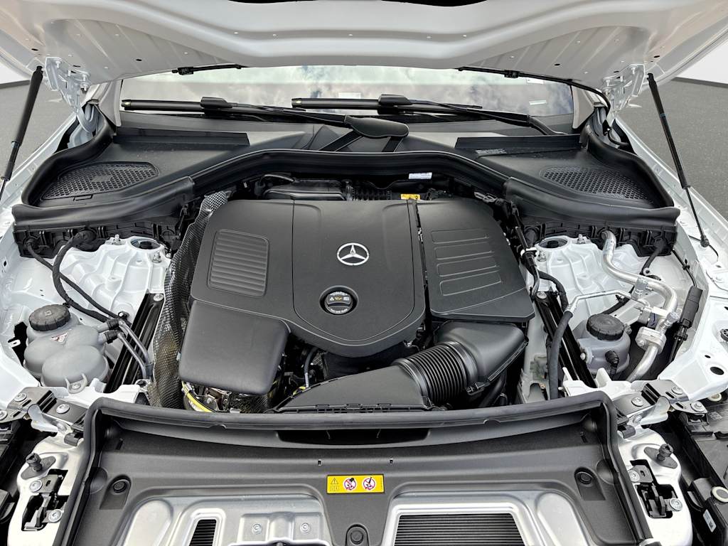 Thumbnail: 2026 Mercedes-Benz GLC - 9