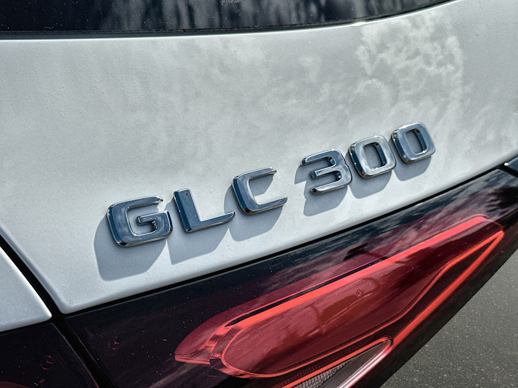 Thumbnail: 2026 Mercedes-Benz GLC - 7