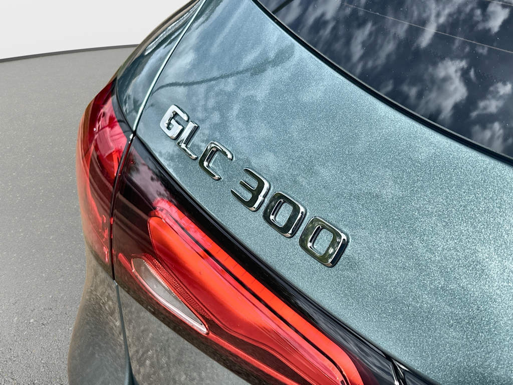 Thumbnail: 2026 Mercedes-Benz GLC - 7