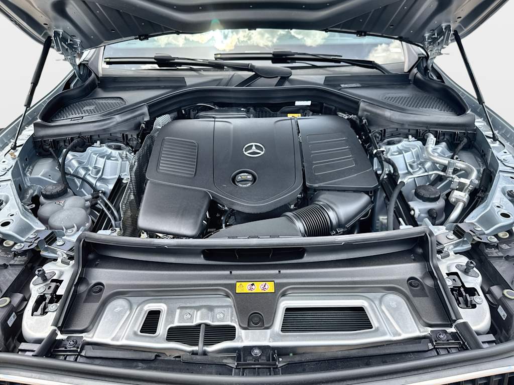 Thumbnail: 2026 Mercedes-Benz GLC - 9