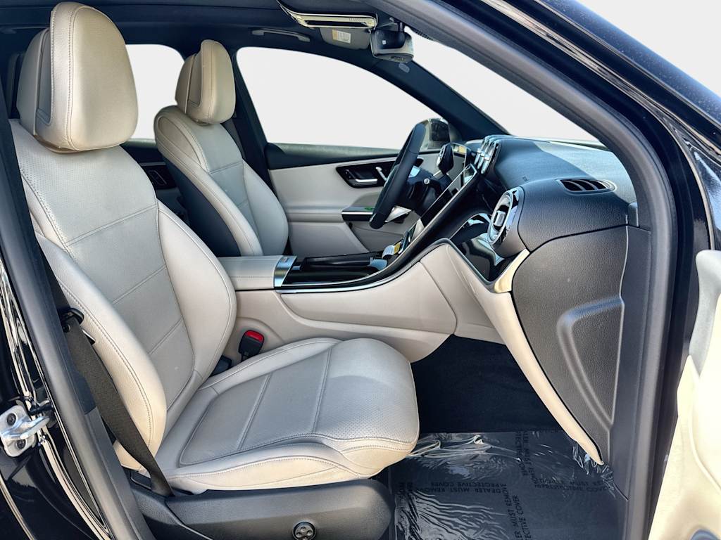 Thumbnail: 2026 Mercedes-Benz GLC - 21