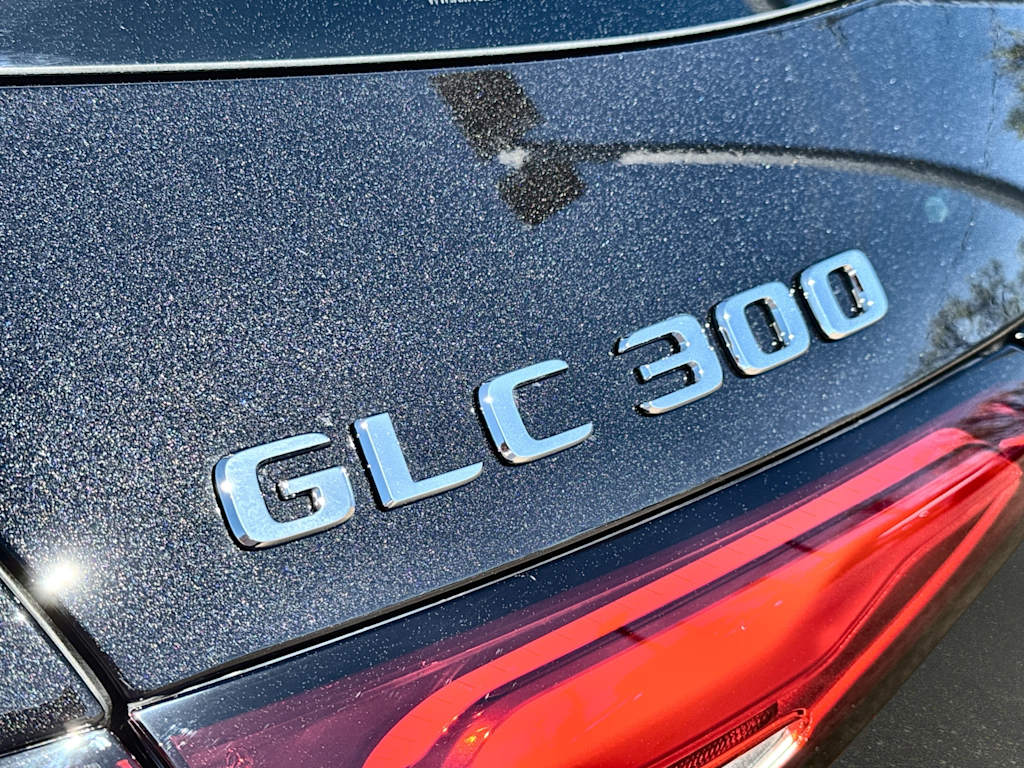 Thumbnail: 2026 Mercedes-Benz GLC - 7