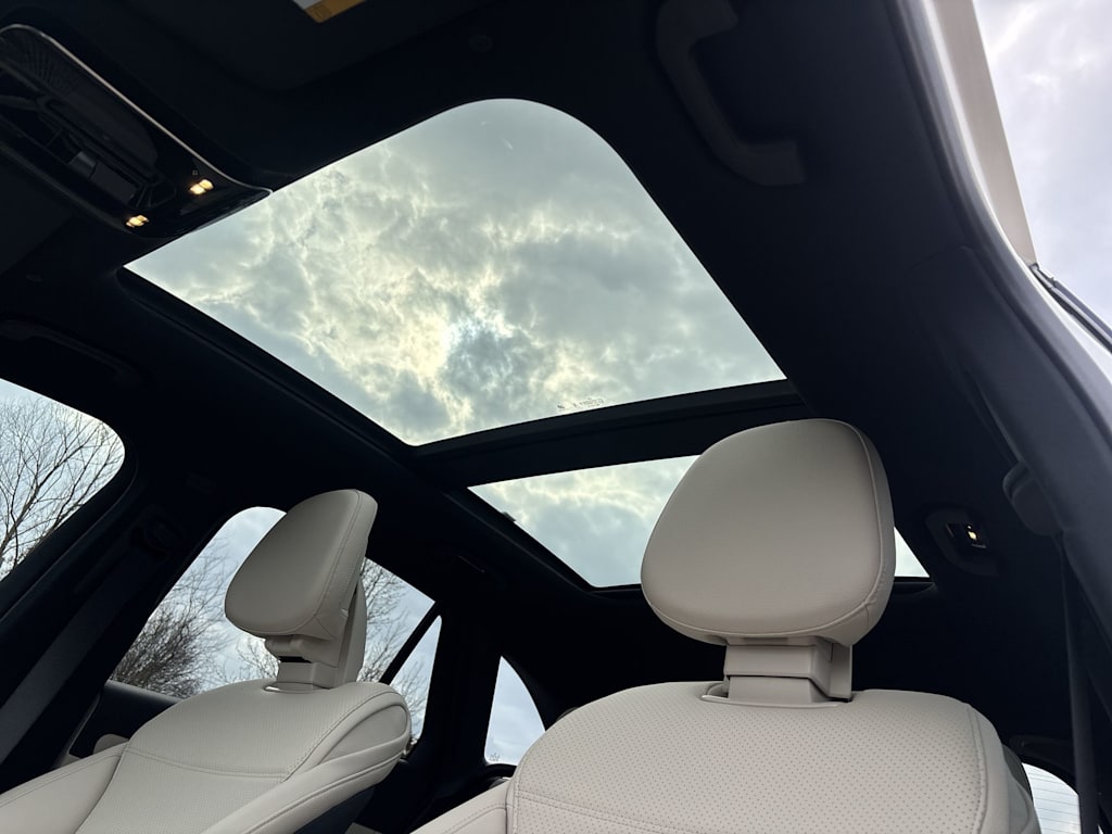 Thumbnail: 2026 Mercedes-Benz GLC - 24