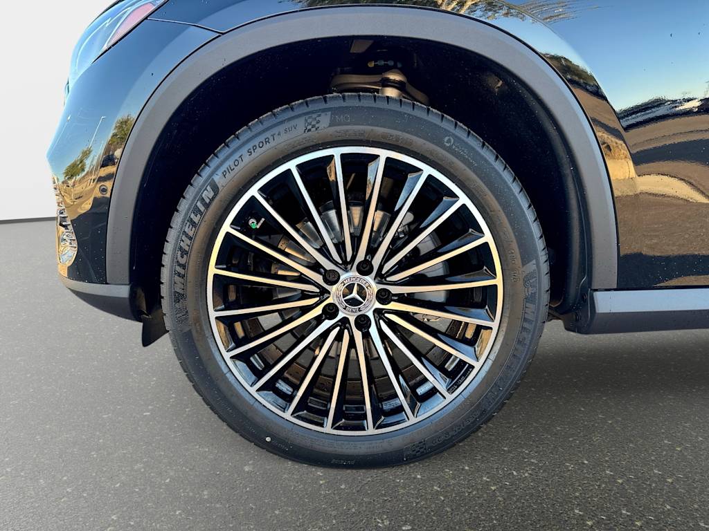 Thumbnail: 2026 Mercedes-Benz GLC - 8
