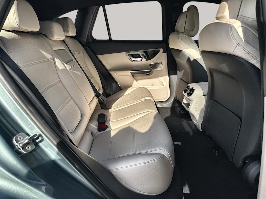 Thumbnail: 2026 Mercedes-Benz GLC - 26
