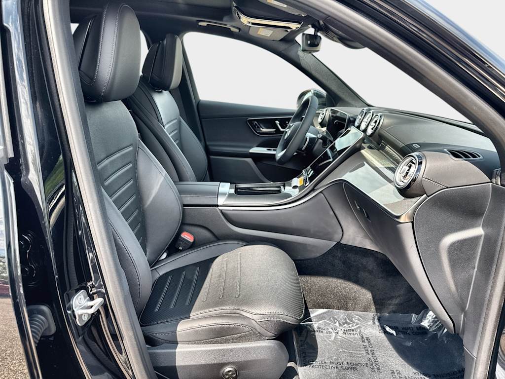 Thumbnail: 2026 Mercedes-Benz GLC - 21