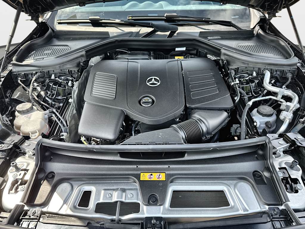Thumbnail: 2026 Mercedes-Benz GLC - 9