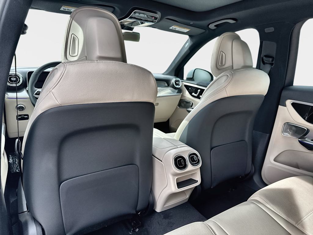 Thumbnail: 2026 Mercedes-Benz GLC - 25