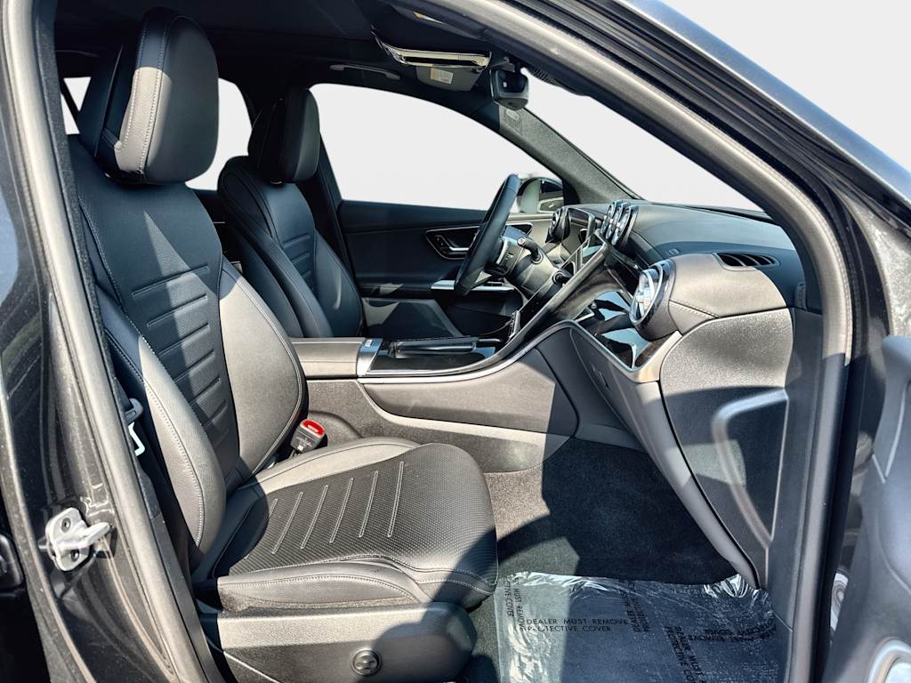 Thumbnail: 2026 Mercedes-Benz GLC - 23