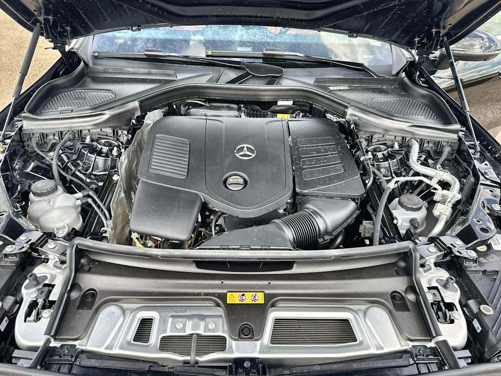 Thumbnail: 2026 Mercedes-Benz GLC - 9