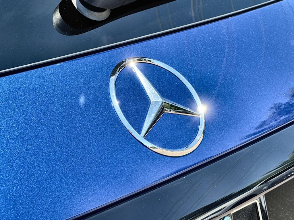 Thumbnail: 2026 Mercedes-Benz GLC - 23