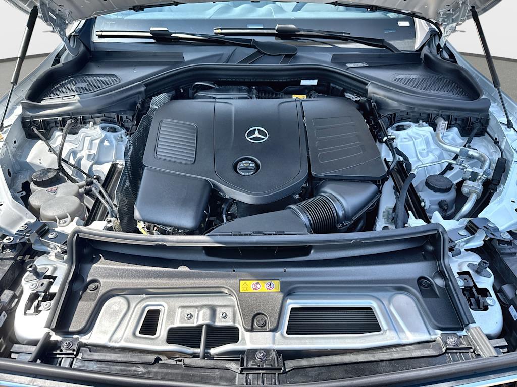 Thumbnail: 2026 Mercedes-Benz GLC - 9