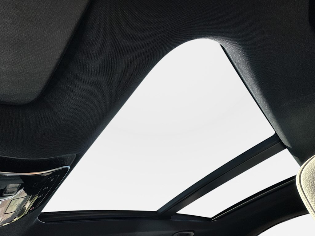 Thumbnail: 2026 Mercedes-Benz GLC - 28