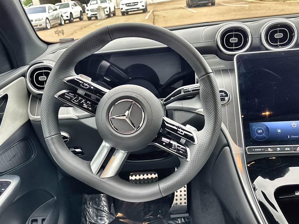 Thumbnail: 2025 Mercedes-Benz GLC - 10