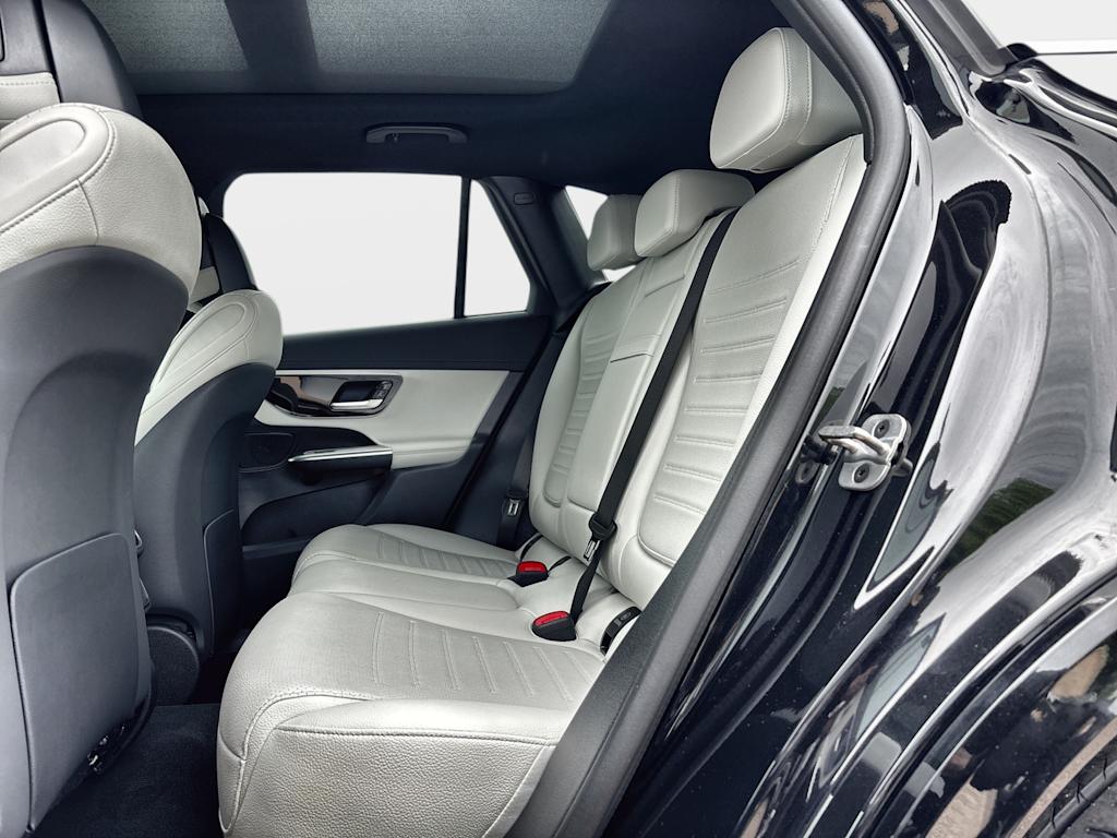 2025 Mercedes-Benz GLC Base - Photo 13