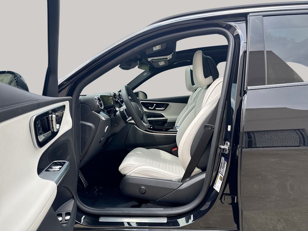 Thumbnail: 2025 Mercedes-Benz GLC - 24