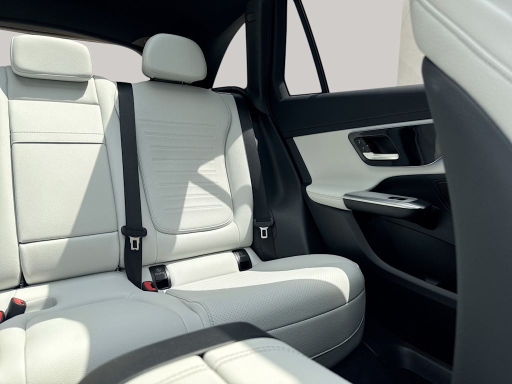 Thumbnail: 2025 Mercedes-Benz GLC - 13