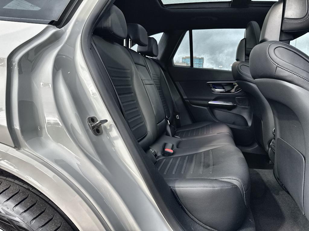 Thumbnail: 2025 Mercedes-Benz GLC - 25