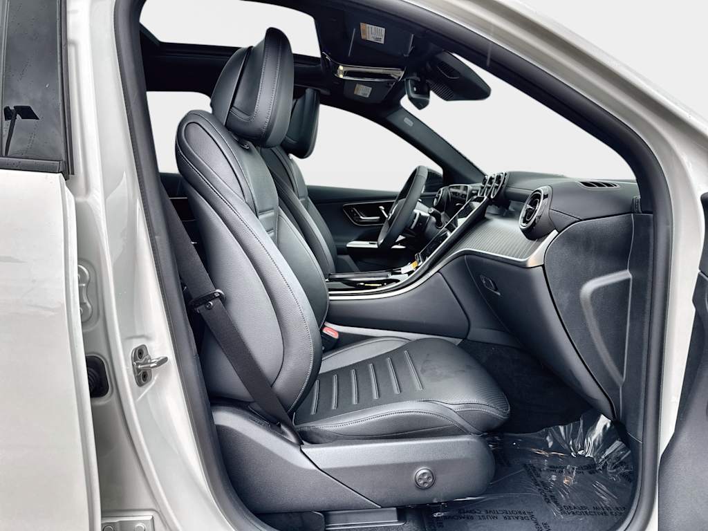 2025 Mercedes-Benz GLC Base - Photo 12