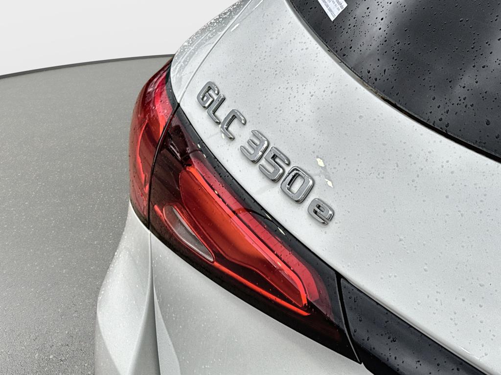 2025 Mercedes-Benz GLC Base - Photo 7