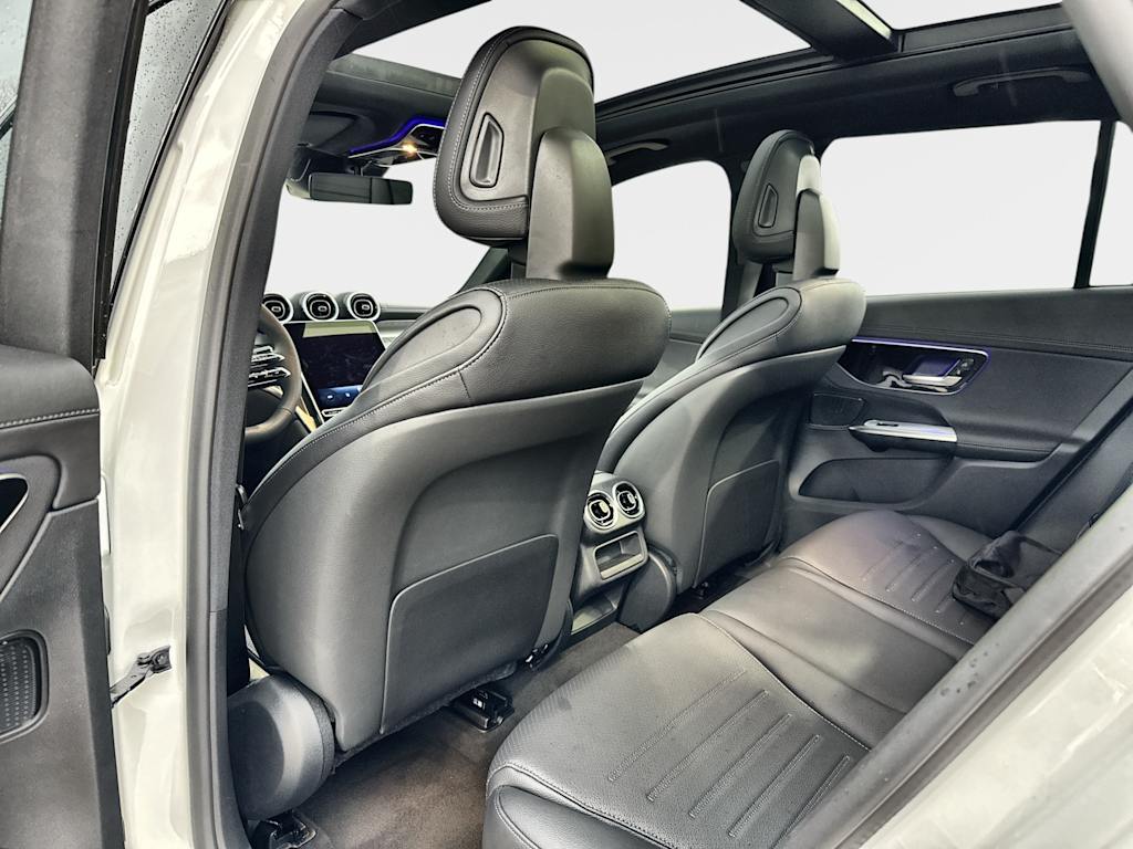 2025 Mercedes-Benz GLC Base - Photo 24