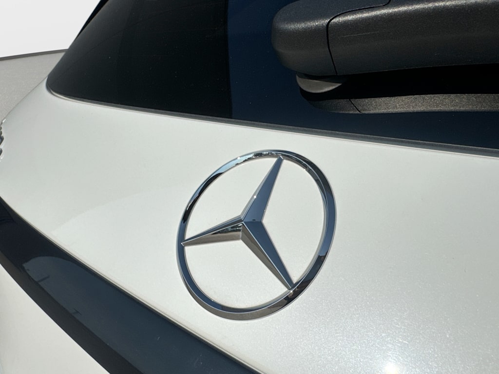 Thumbnail: 2025 Mercedes-Benz GLC - 23