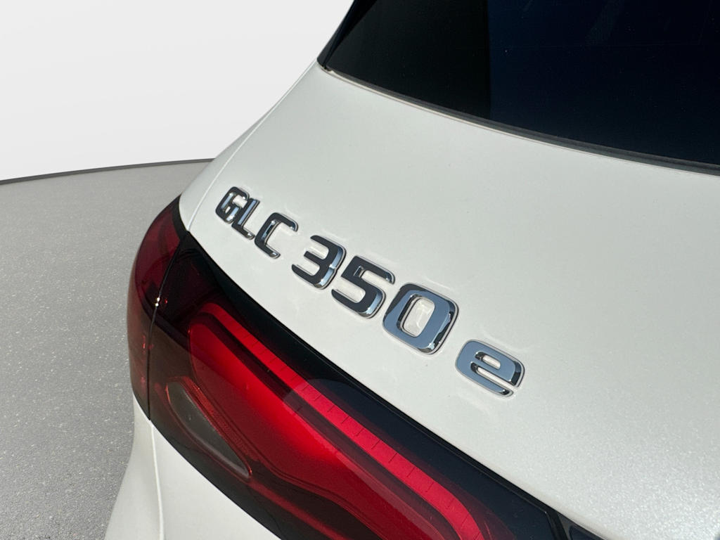 Thumbnail: 2025 Mercedes-Benz GLC - 7