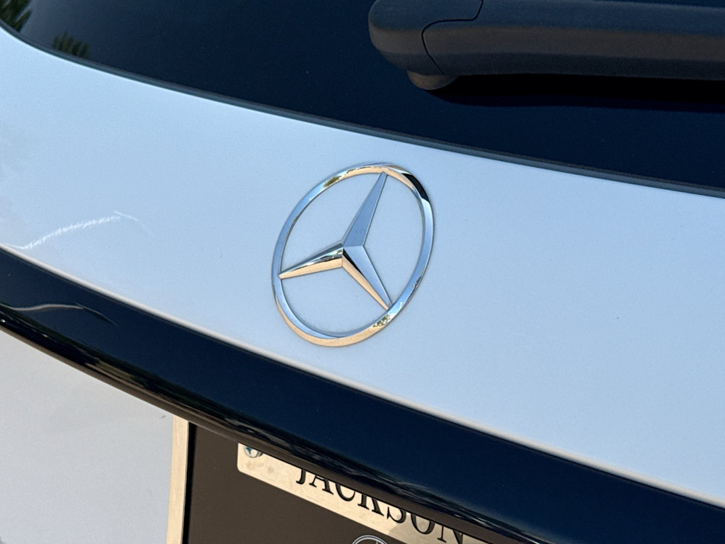 Thumbnail: 2025 Mercedes-Benz GLC - 23