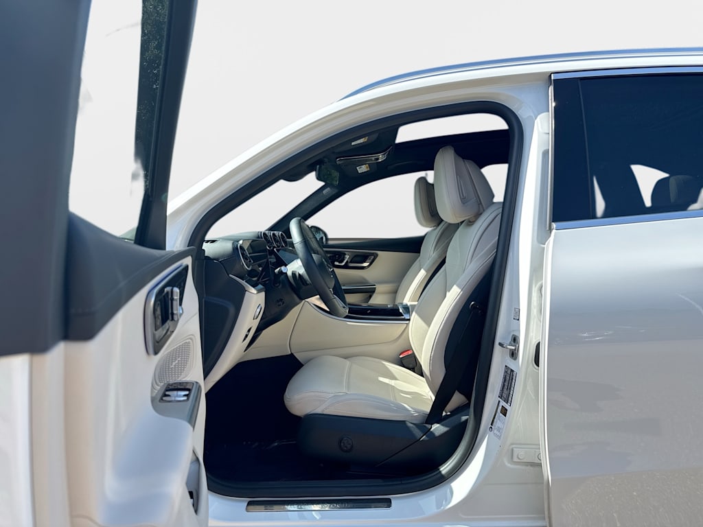 Thumbnail: 2025 Mercedes-Benz GLC - 8