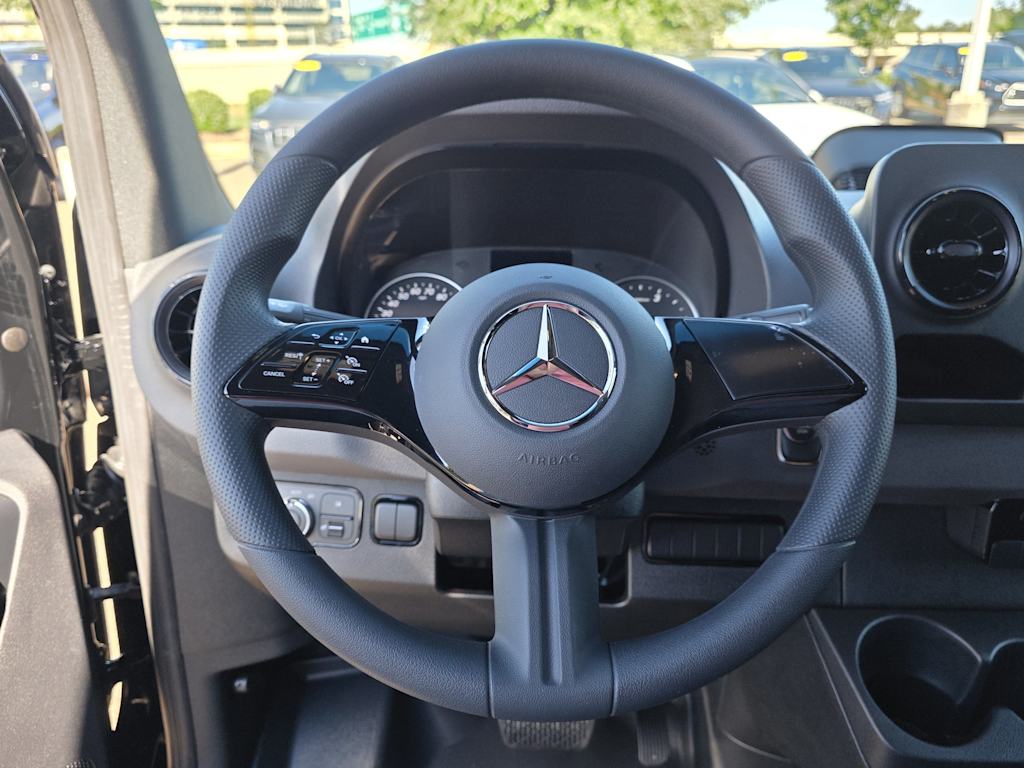 Thumbnail: 2026 Mercedes-Benz Sprinter - 7
