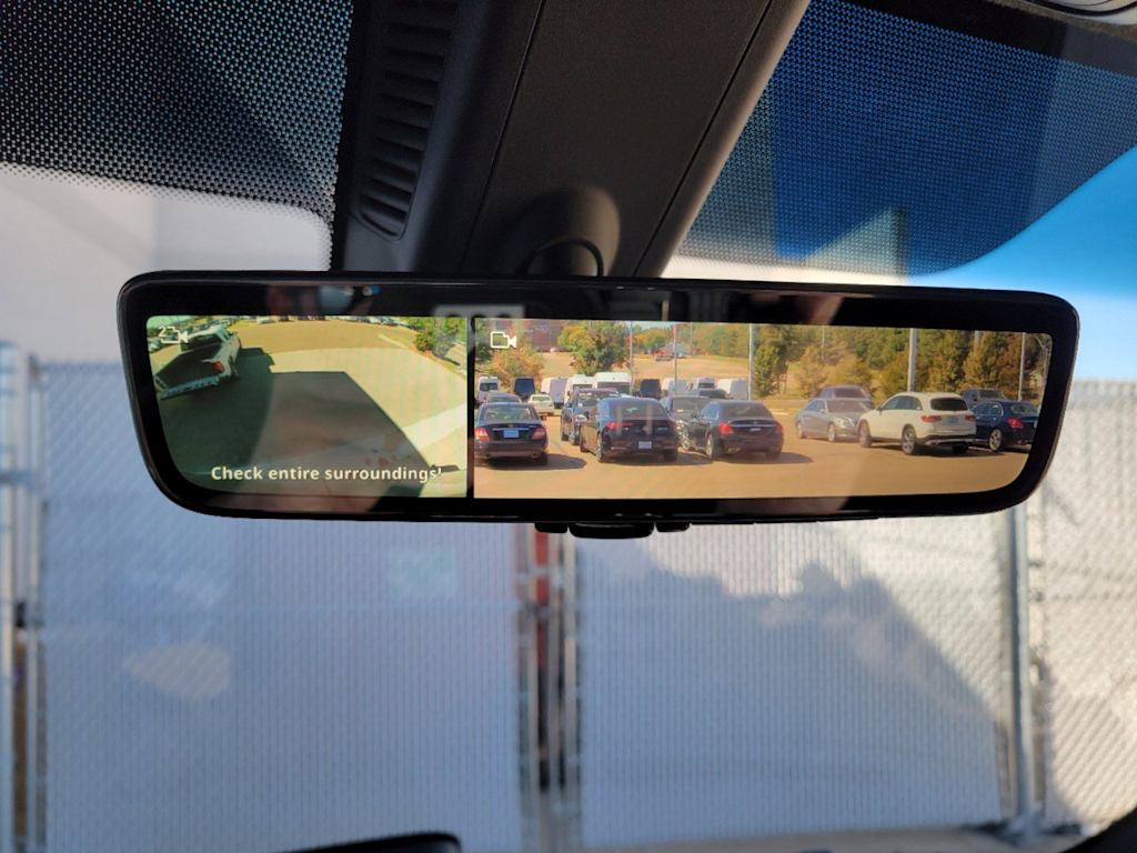 Thumbnail: 2025 Mercedes-Benz Sprinter - 15