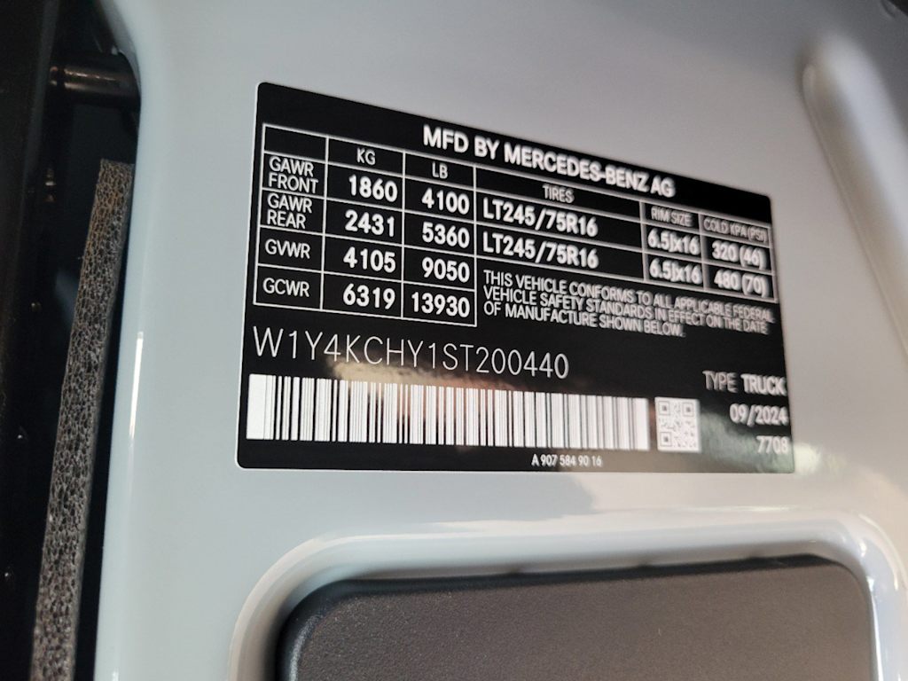 Thumbnail: 2025 Mercedes-Benz Sprinter - 13