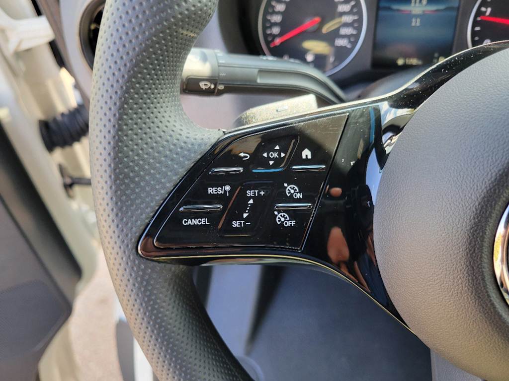 Thumbnail: 2025 Mercedes-Benz Sprinter - 22