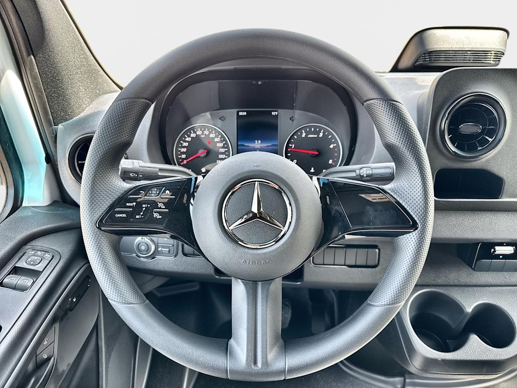 Thumbnail: 2026 Mercedes-Benz Sprinter - 8