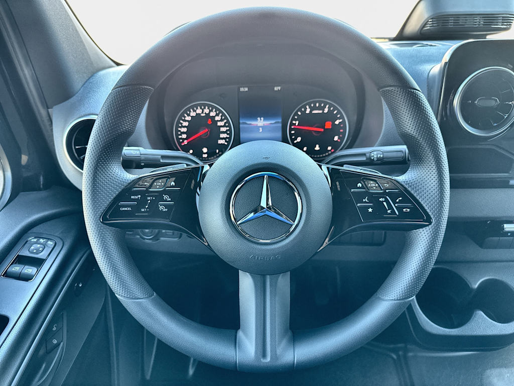 Thumbnail: 2026 Mercedes-Benz Sprinter - 6