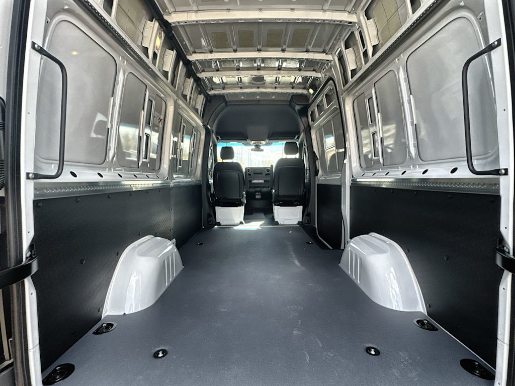 Thumbnail: 2026 Mercedes-Benz Sprinter - 23