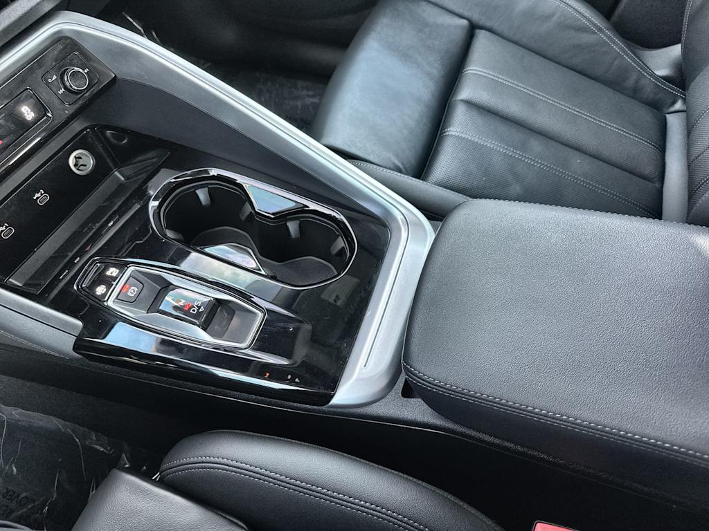 Thumbnail: 2025 Audi Q5 - 15