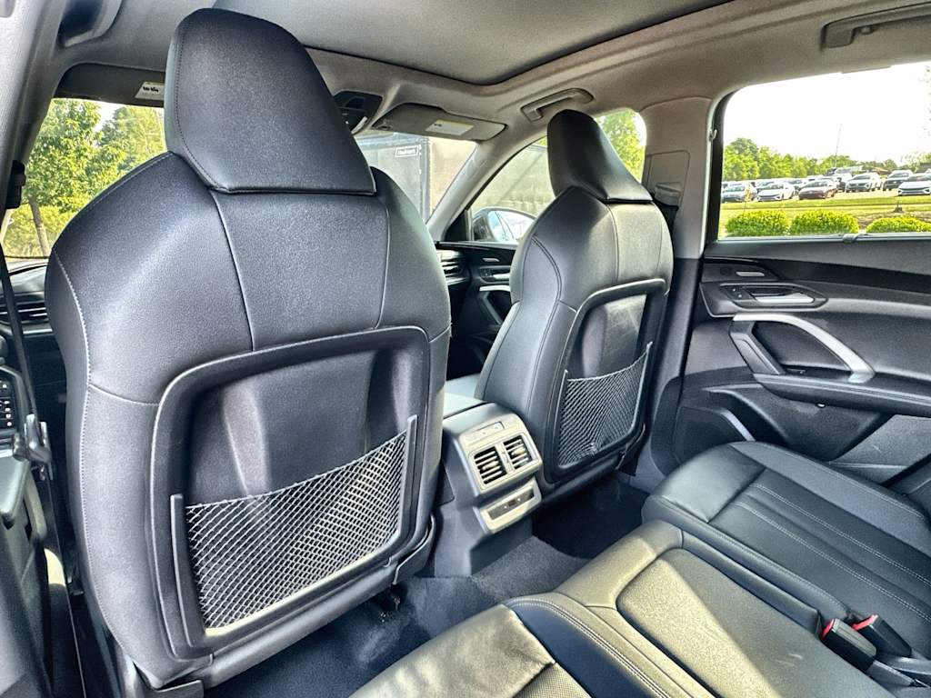 Thumbnail: 2025 Audi Q5 - 24