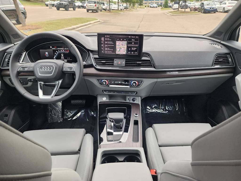 Thumbnail: 2025 Audi Q5 - 2