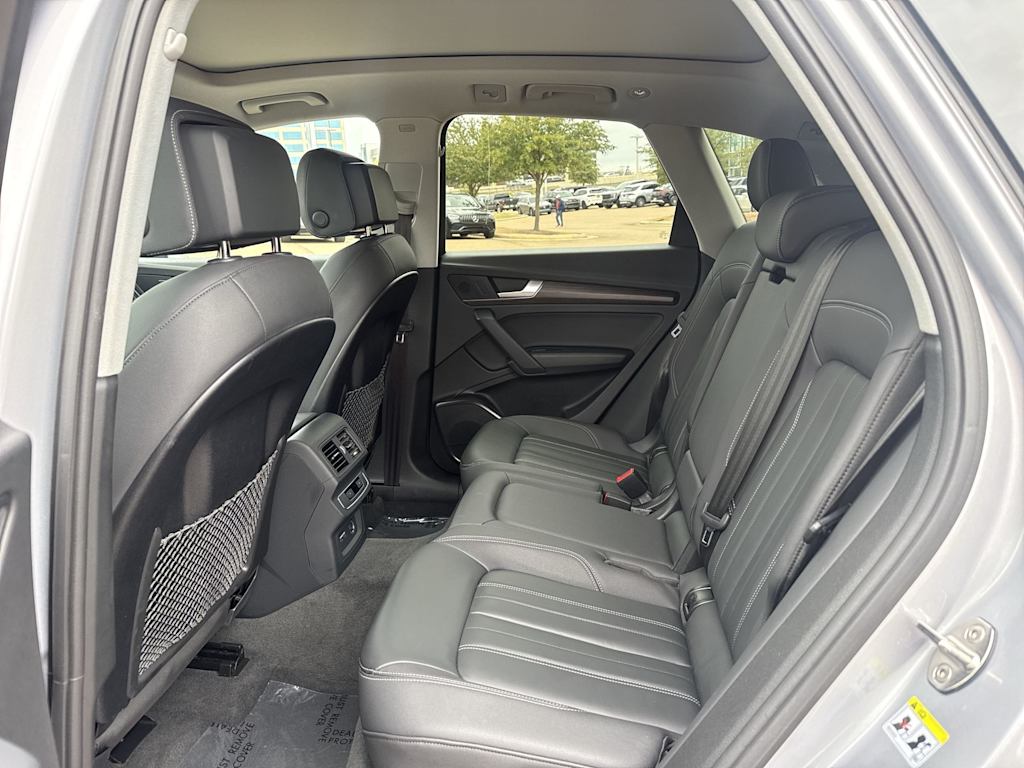 Thumbnail: 2023 Audi Q5 - 25