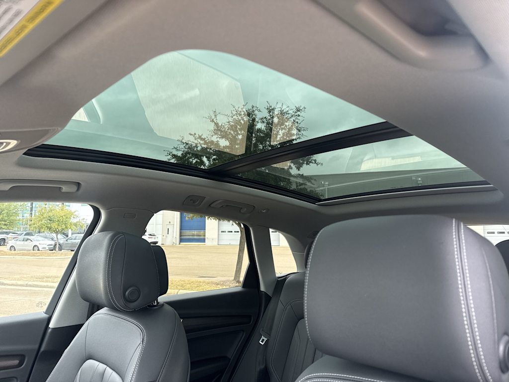 Thumbnail: 2023 Audi Q5 - 24