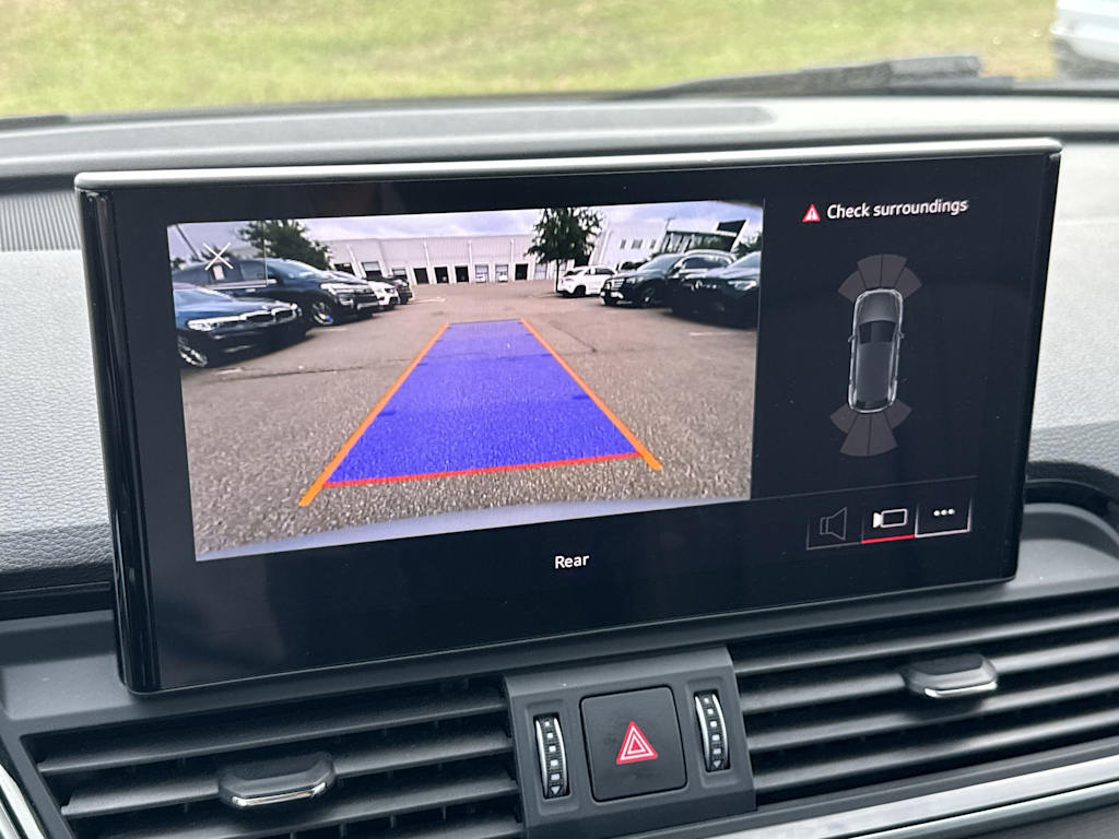 Thumbnail: 2023 Audi Q5 - 14