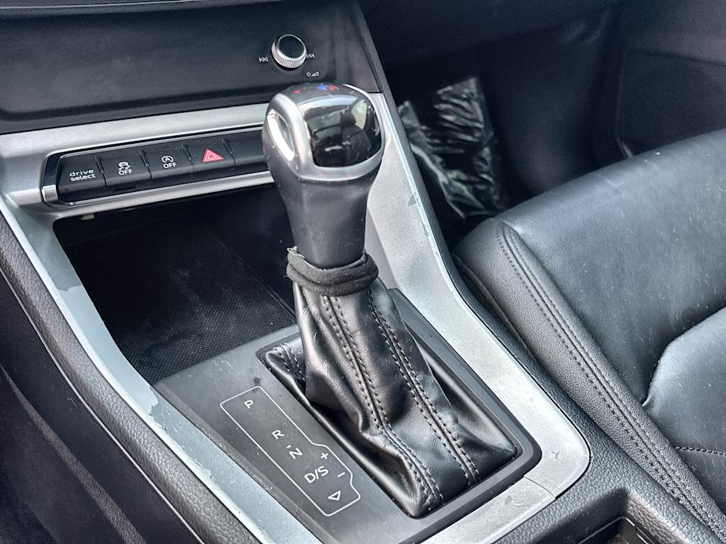 Thumbnail: 2021 Audi Q3 - 27