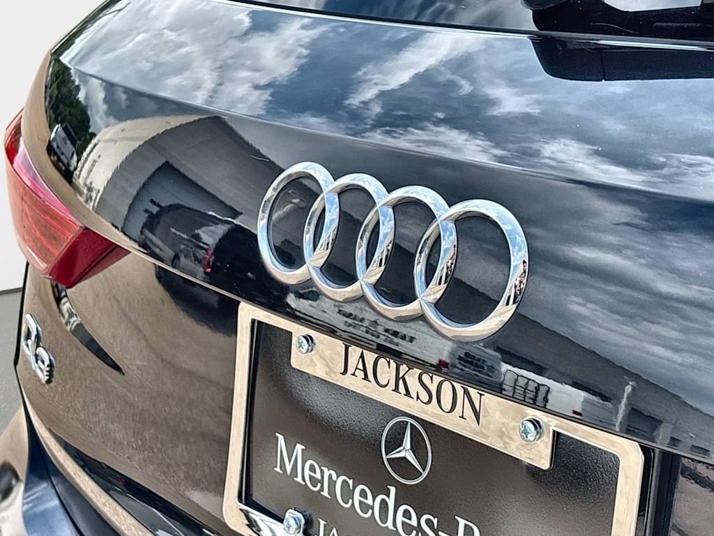 Thumbnail: 2021 Audi Q3 - 24